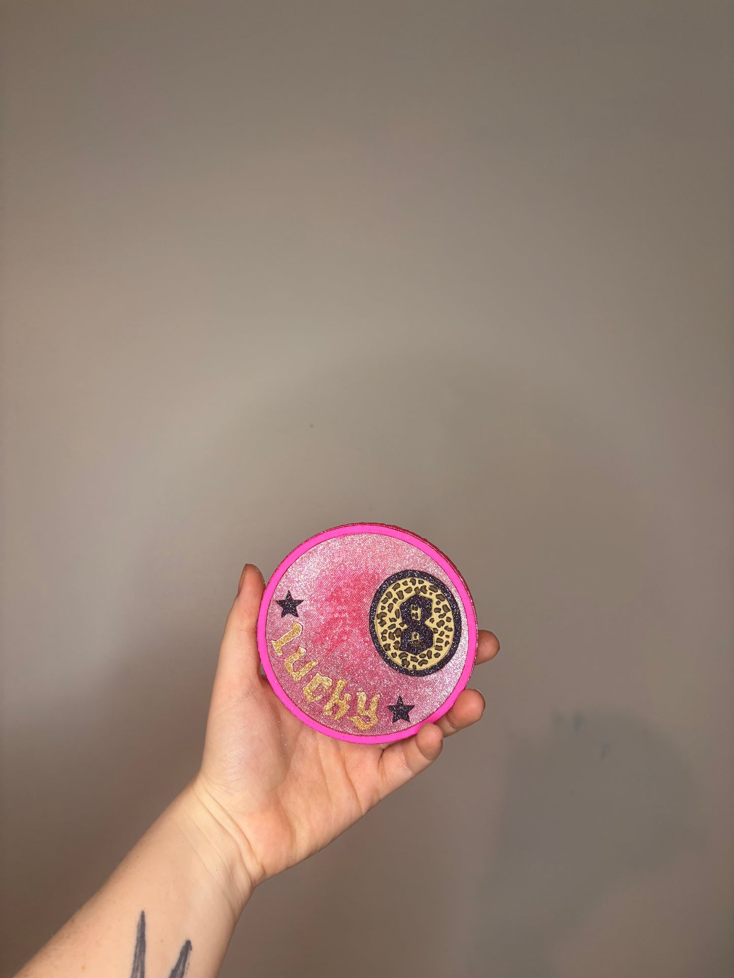 Lucky 8 Ball - pink