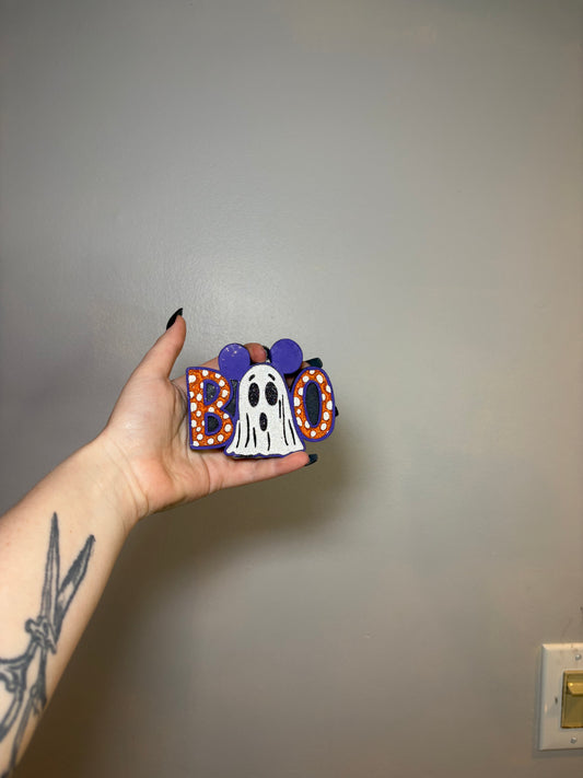 BOO